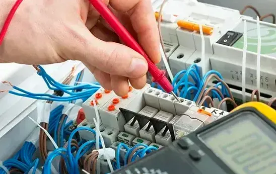 Professional electrician in Paddington